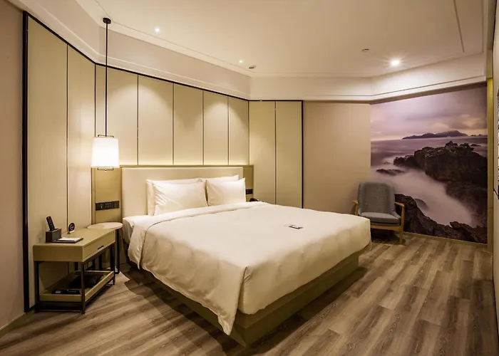 Queen Suite